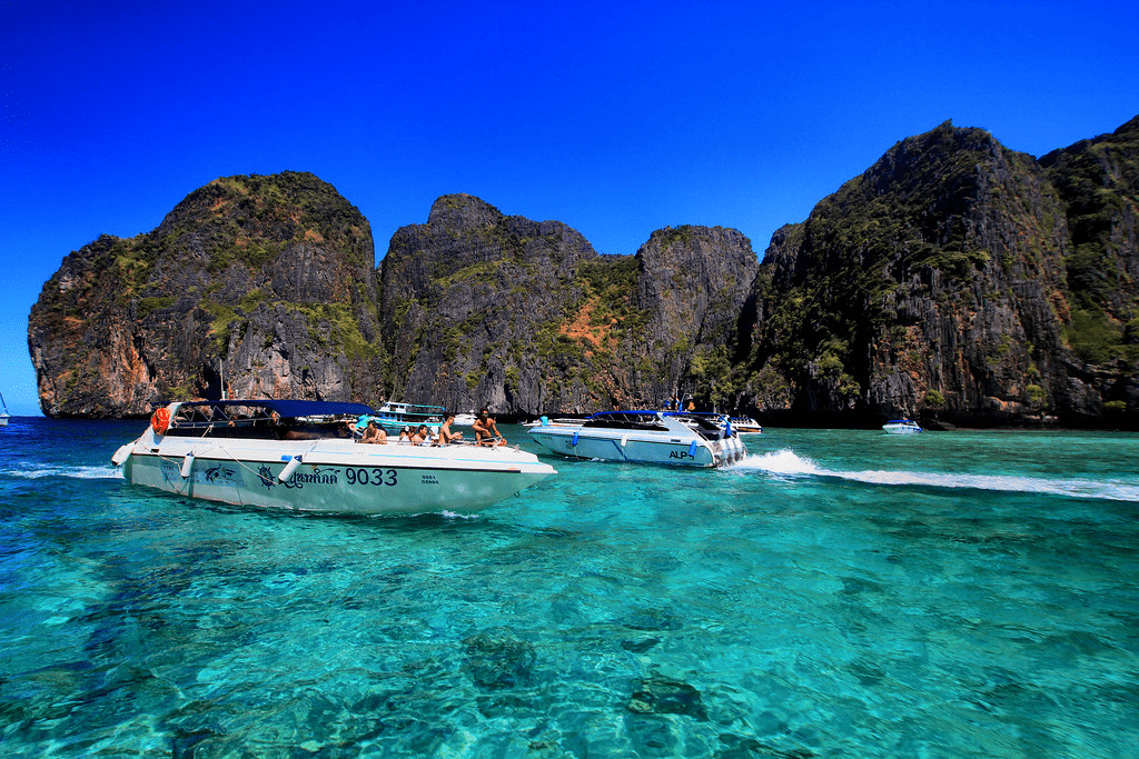 An image of clear bodies of water in Krabi.