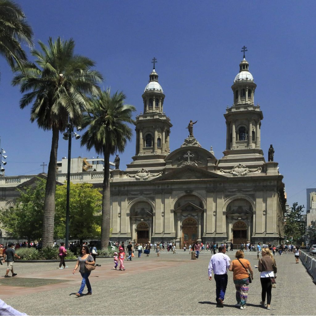 An image of tourists enjoying their senior vacations to Santiago.