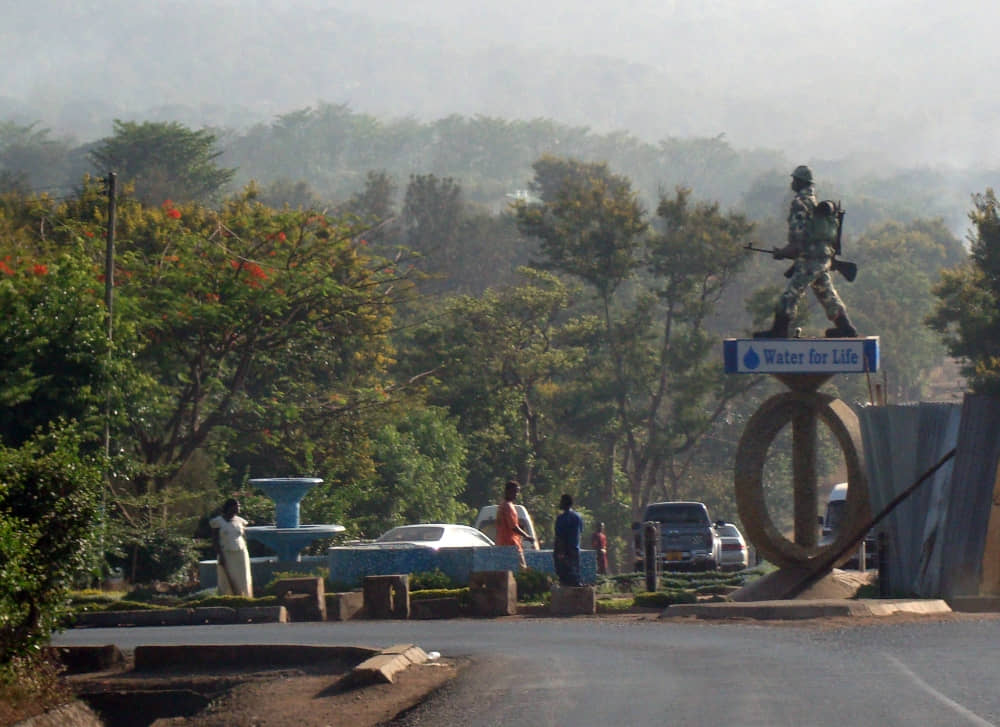 An image of the Askari Monument during the day.