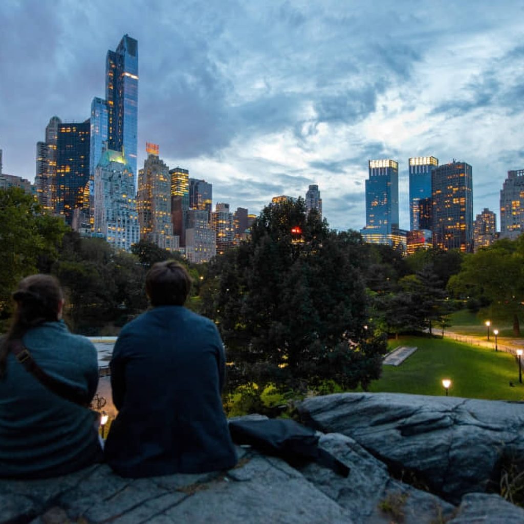 An image of a couple sitting in a park for an article about "senior vacation to tocumen."