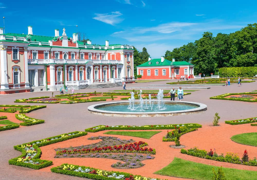 Kadriorg Palace with its gardens