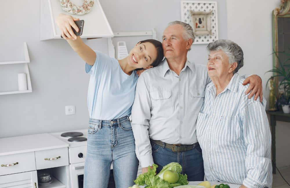 Credit: https://www.freepik.com/free-photo/old-couple-kitchen-with-young-granddaughter_6280631.htm#fromView=image_search_similar&page=1&position=34&uuid=e41dc9fc-4a3b-4698-8df8-fb5ae7196a54&query=seniors+and+parents